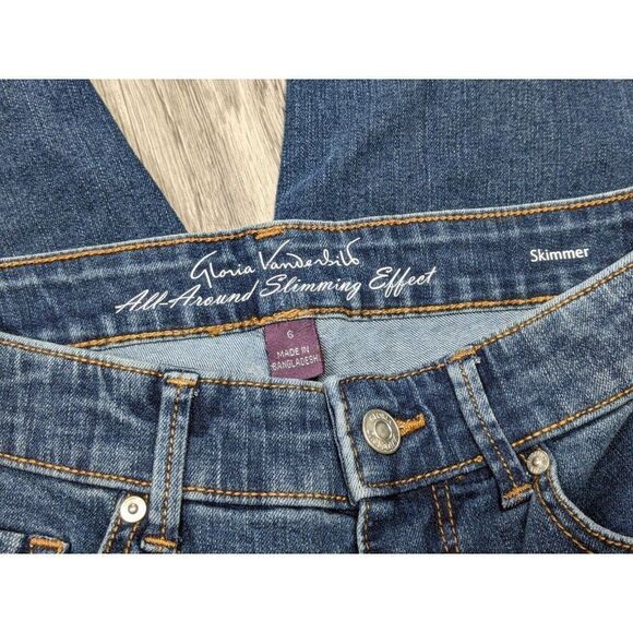 (3/$35) Gloria Vanderbilt Pockets Skimmer Slimming Denim Blue Jeans Capris - Picture 4 of 11